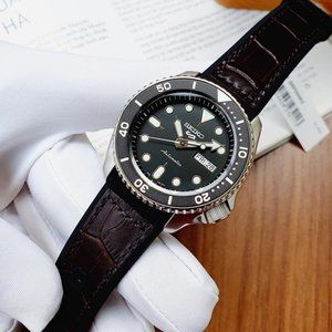 Seiko Black Steel Professional Leather Watch!